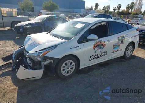 2020 Toyota Prius Le из США, поврежденный, VIN JTDKARFU2L3116114